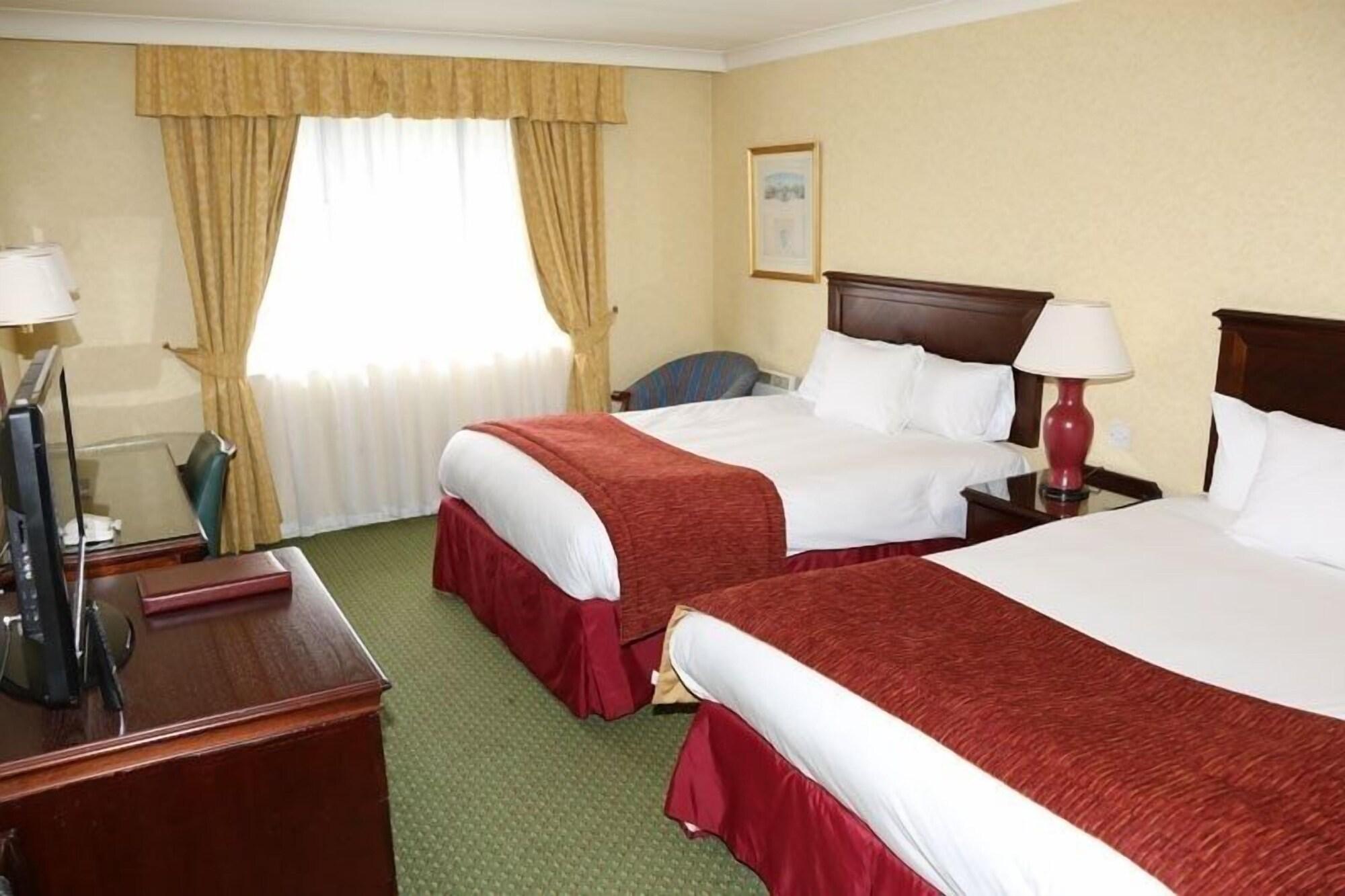 Urban Hotel Грентем Екстер'єр фото