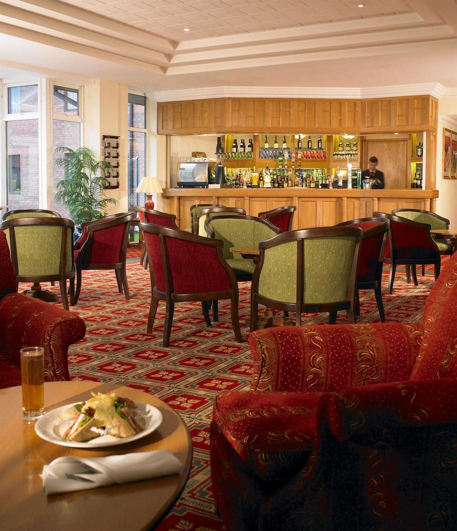 Urban Hotel Грентем Екстер'єр фото