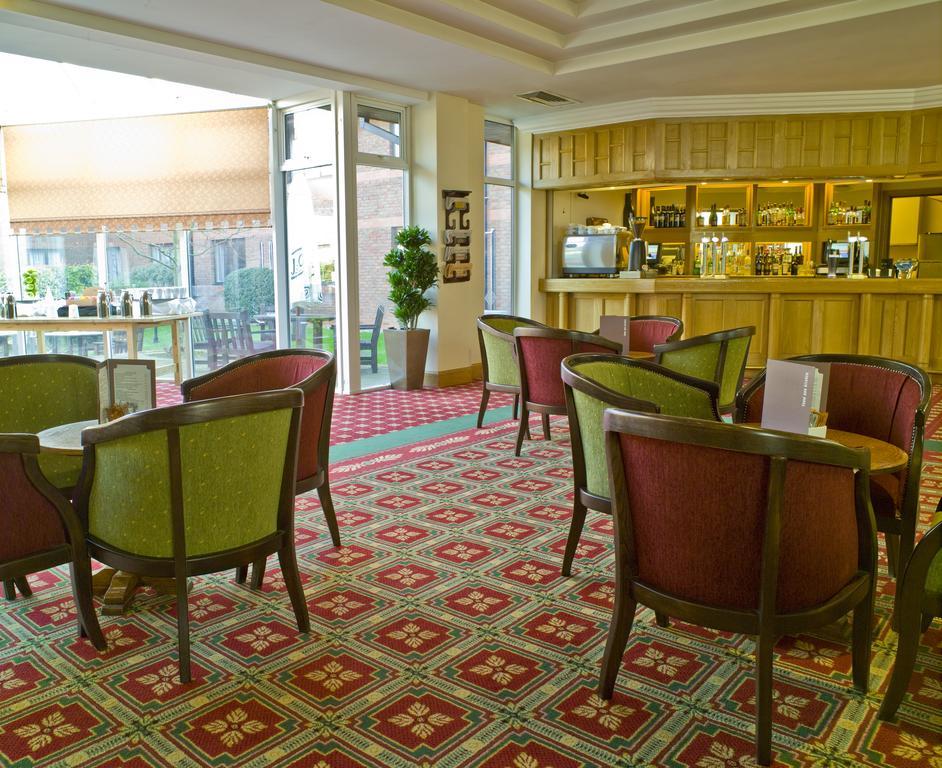 Urban Hotel Грентем Екстер'єр фото